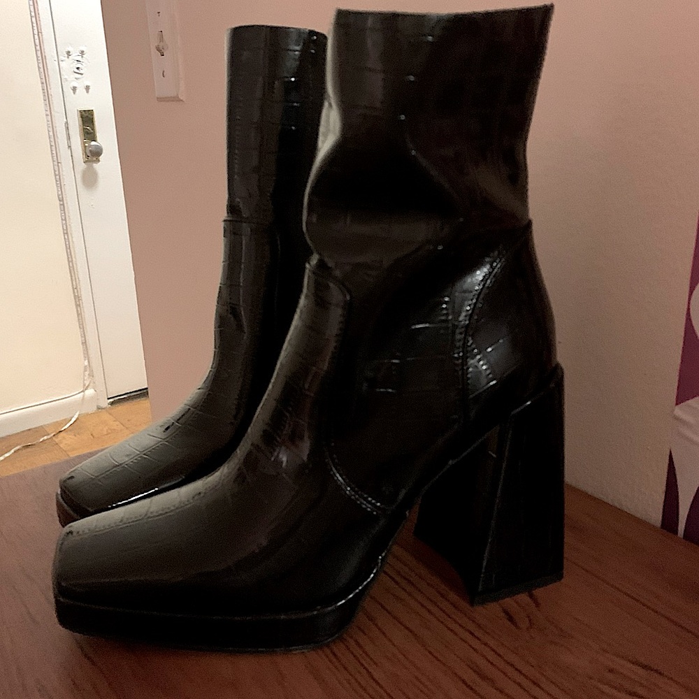 Black Chunky Booties